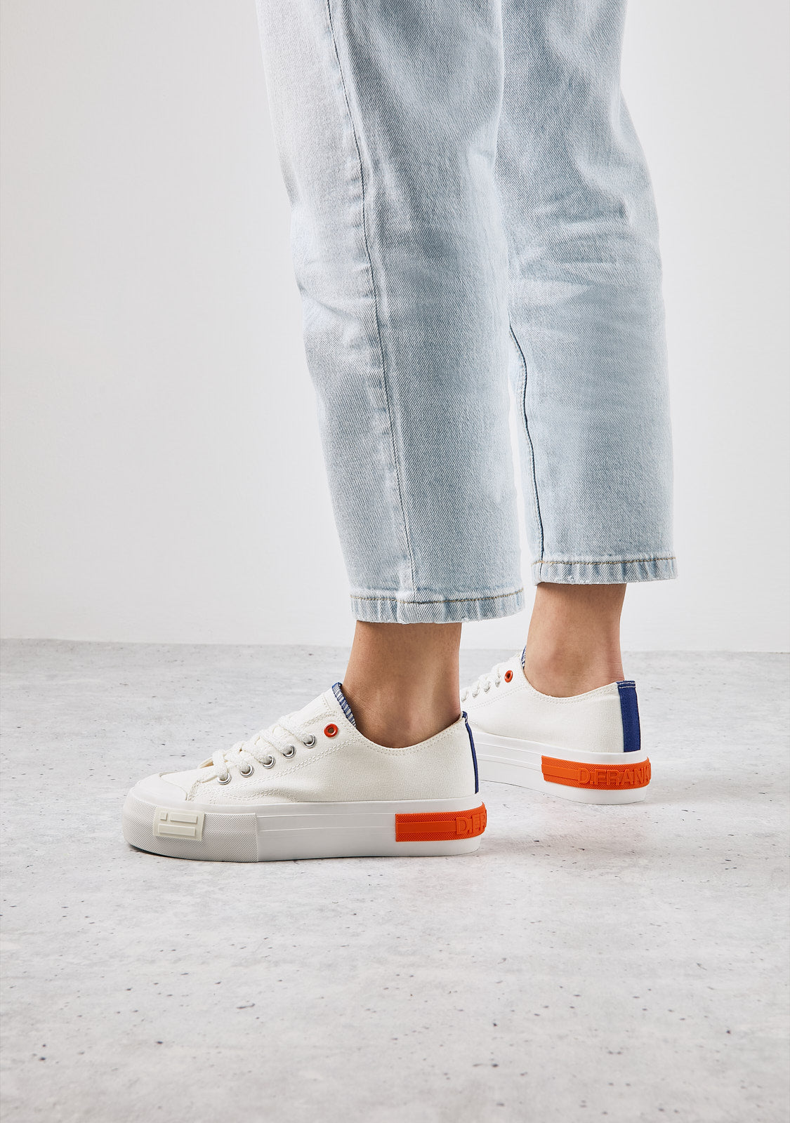 One Way Low Summer Club White