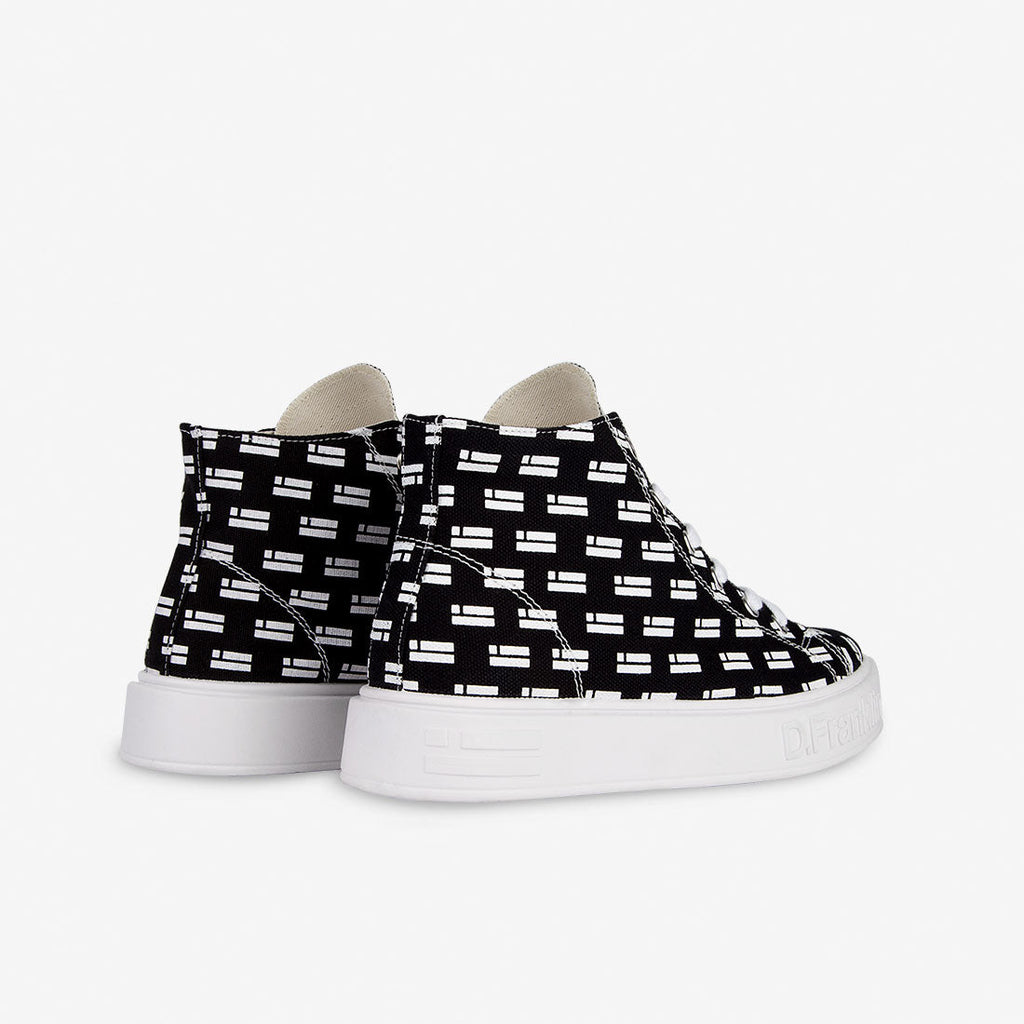 Berlian Monogram Black