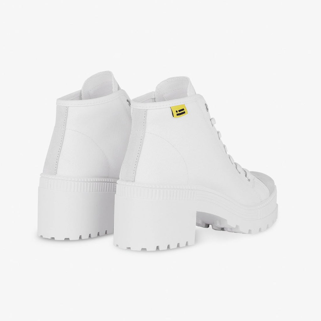 Megan Basic White