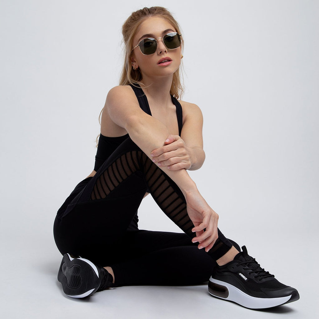 Runner 211 Black
